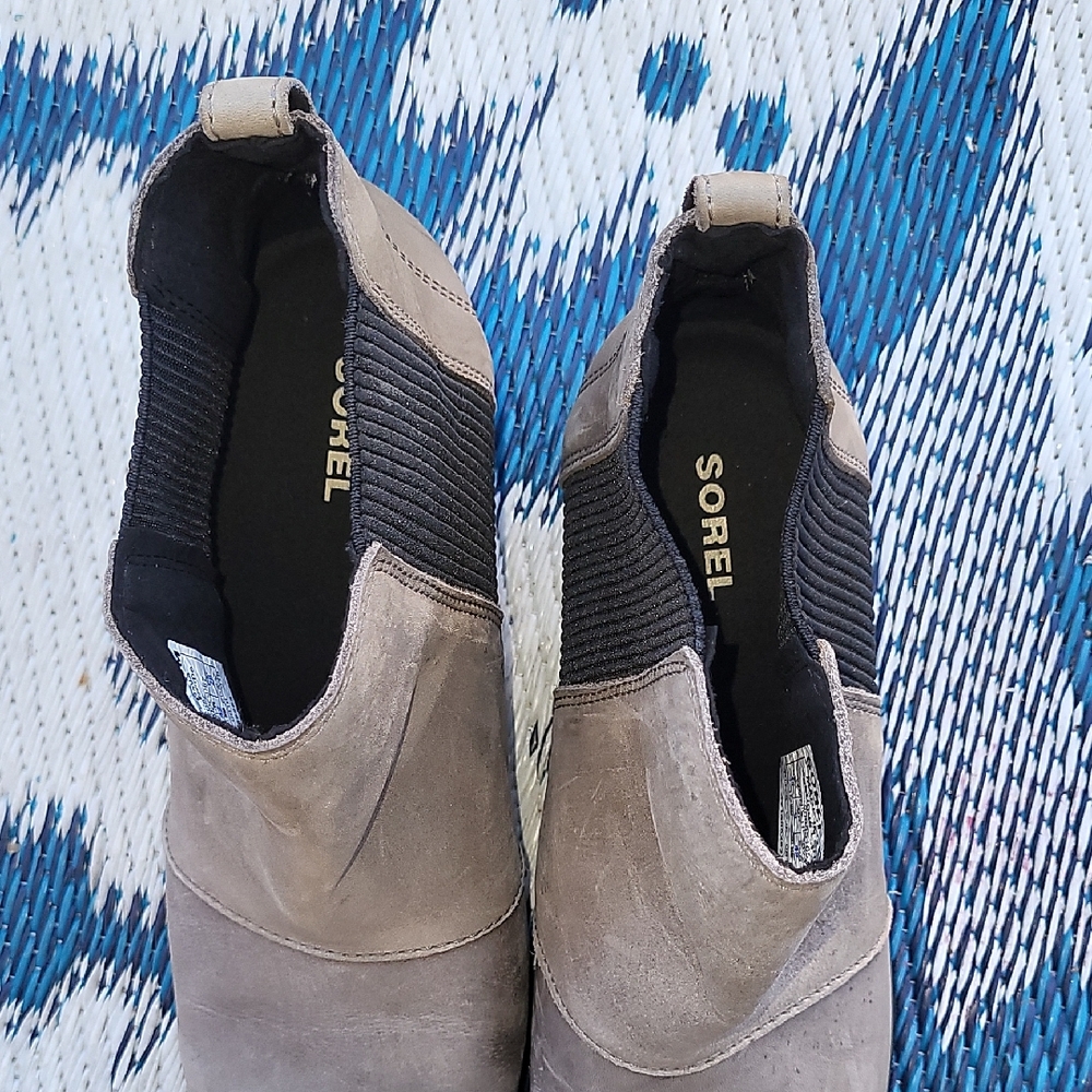Sorel Gray Ankle Booties with Elastic Panels